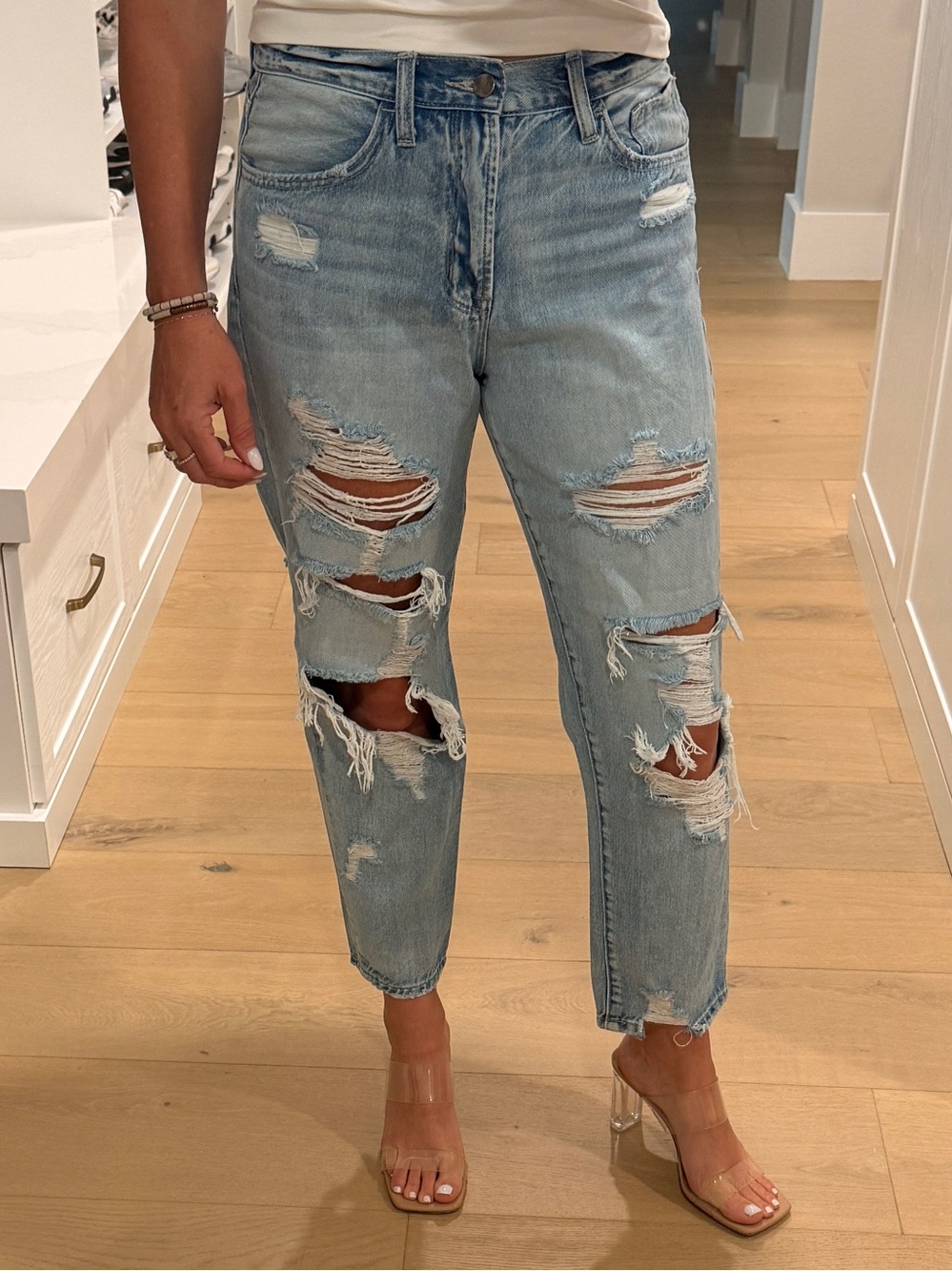 Pink Lily Size 7 Light Blue Distressed Women's Jeans - Casual Ripped